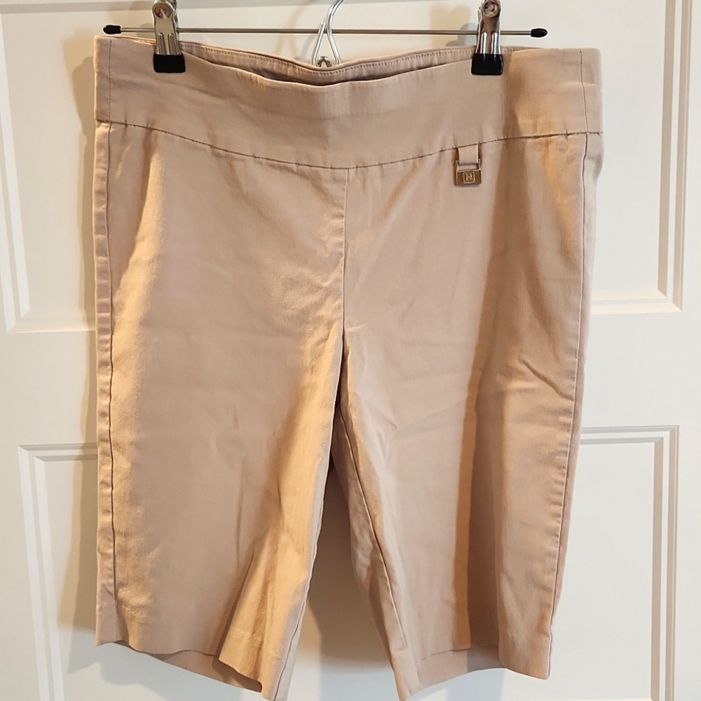 Rafaella Comfort Women's Beige Bermuda Shorts Size 10